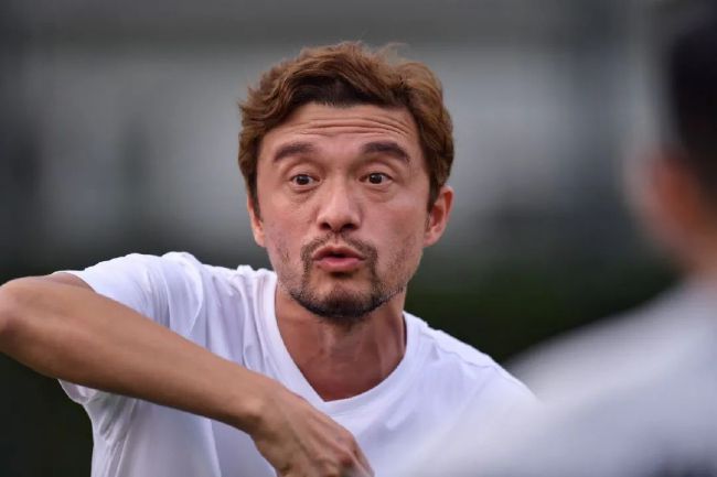 强行挺进赵丽颖的后臀网站